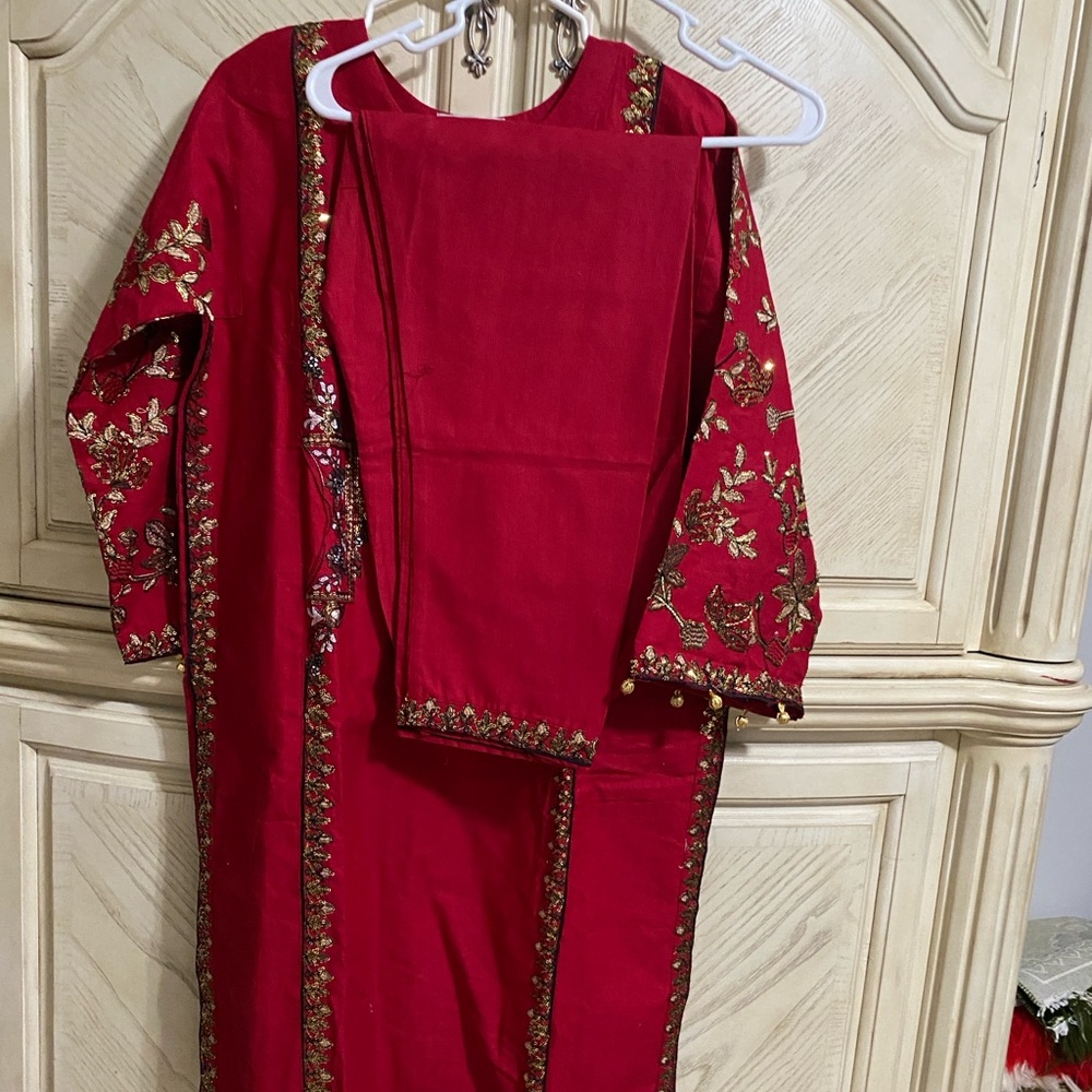 Pakistani/indian dresses